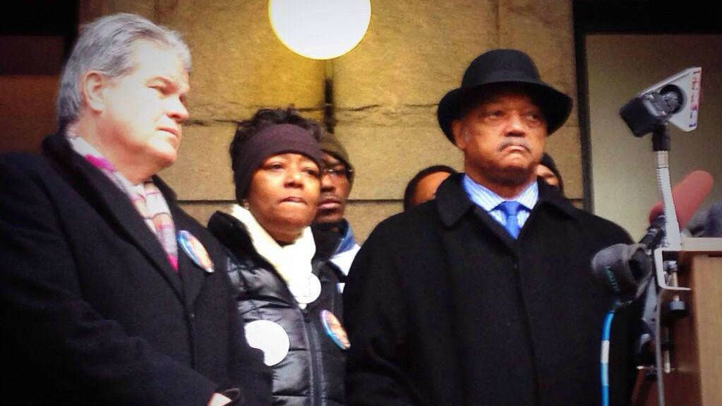 photos: jesse jackson sr. speaks to dontre hamilton protesters